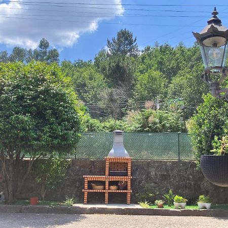 BERGUI Guesthouse Guimarães Eksteriør billede