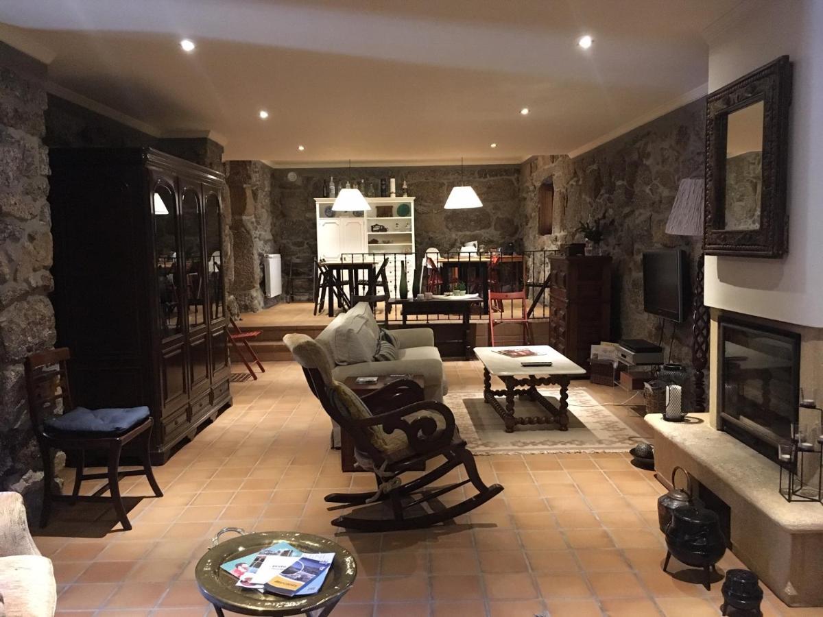 BERGUI Guesthouse Guimarães Eksteriør billede