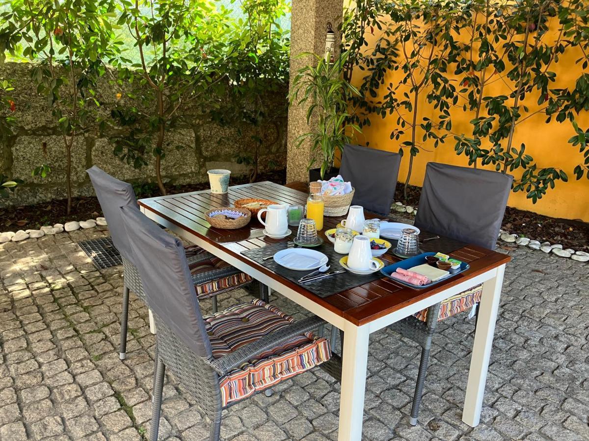 BERGUI Guesthouse Guimarães Eksteriør billede